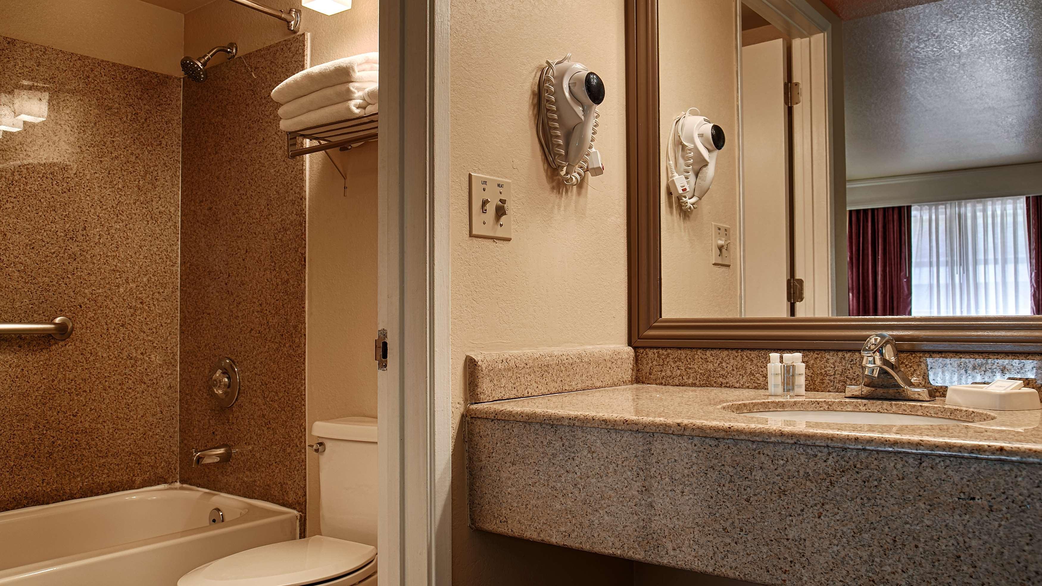Best Western Heritage Inn Concord Luaran gambar